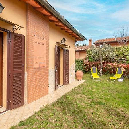 Noi2Vacanze In Digital Work Contignano Exterior photo
