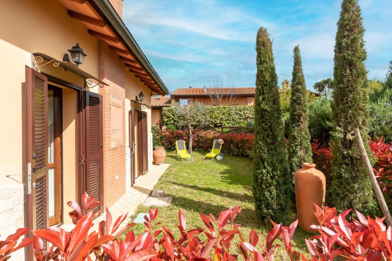 Noi2Vacanze In Digital Work Contignano Exterior photo